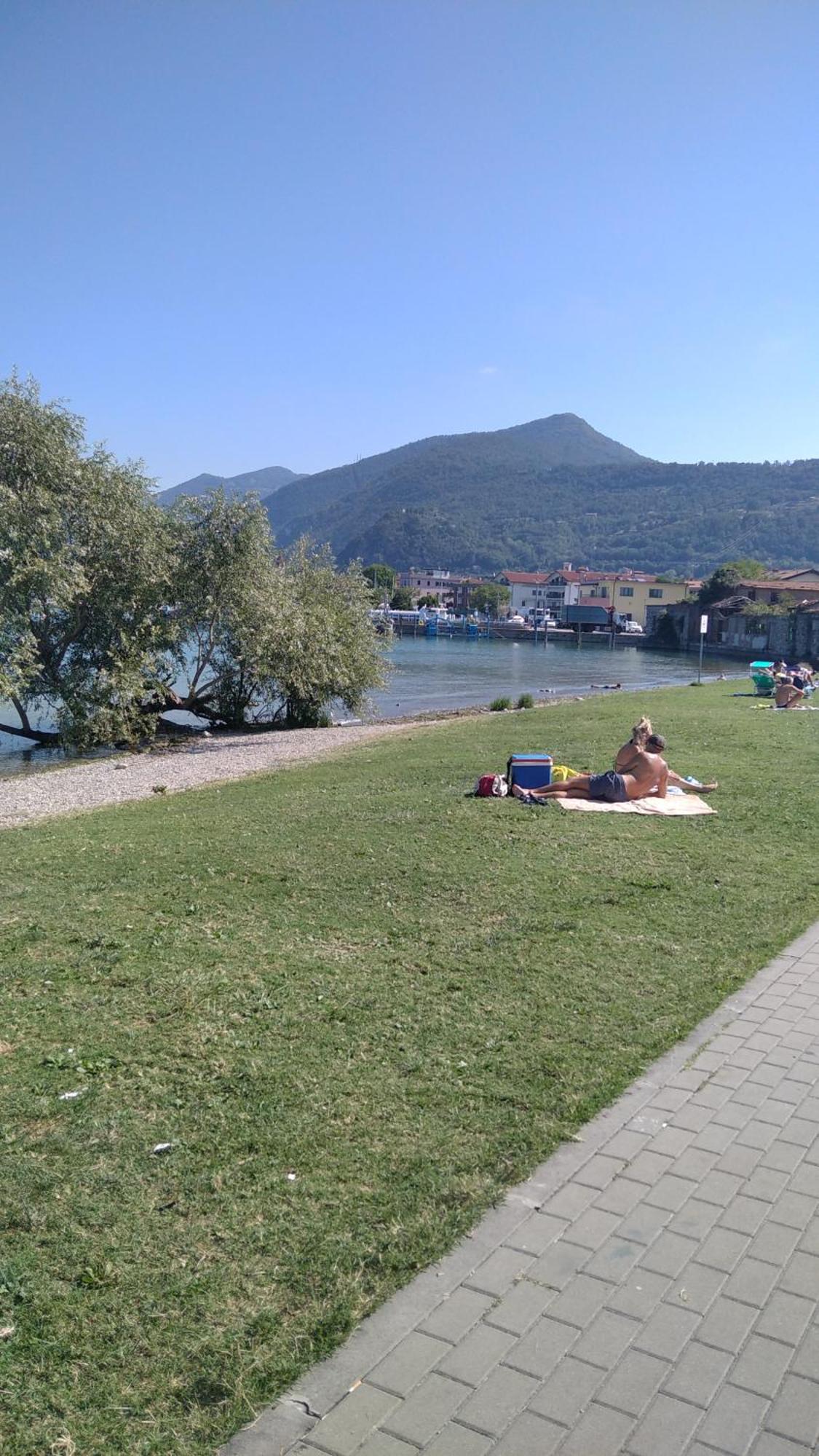 Appartamento Beth House Iseo Camera foto